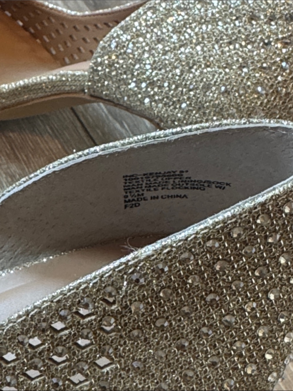 INC International Concepts Gold Glitter Pointed Bow Flats - Picture 7 of 7